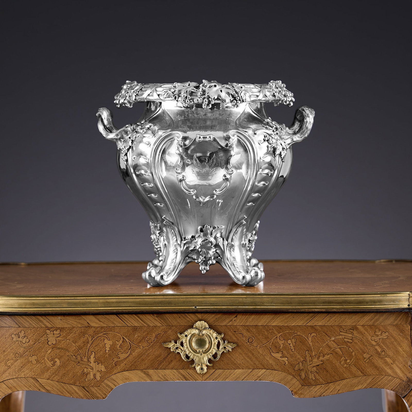 A MAGNIFICENT 19TH CENTURY STERLING SILVER WINE COOLER: A MAGNIFICENT 19TH CENTURY STERLING SILVER WINE COOLER the Victorian antique wine / champagne cooler after the model by Paul Storr, hallmarked for John Samuel Hunt, in the Georgian style, the ice buck