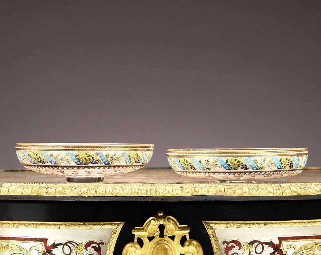 ATTR. TO IMBERTON: A PAIR OF 19TH CENTURY ENAMELLED GLASS BOWLS: ATTR. TO IMBERTON: A PAIR OF 19TH CENTURY ENAMELLED GLASS BOWLS attributed to Jacques Philippe Imberton, ths shallow clear glass bowls with enamel decoration of flowers and ribbon border, one slightly