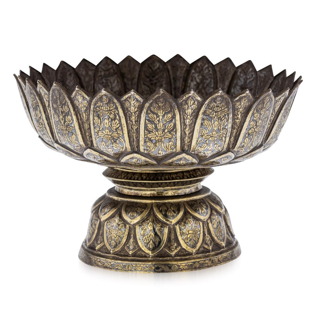 AN EARLY 19TH CENTURY THAI SOLID SILVER GILT AND NIELLO ENAMEL BOWL, SIAM, C. 1800 (1 of 17)