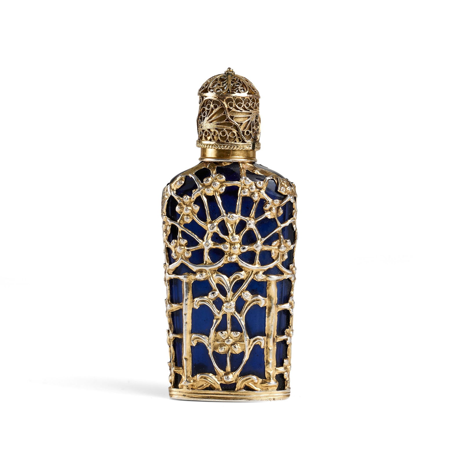 A MID 18TH CENTURY ENGLISH GOLD AND GLASS SCENT BOTTLE C. 1750 (1 of 4)