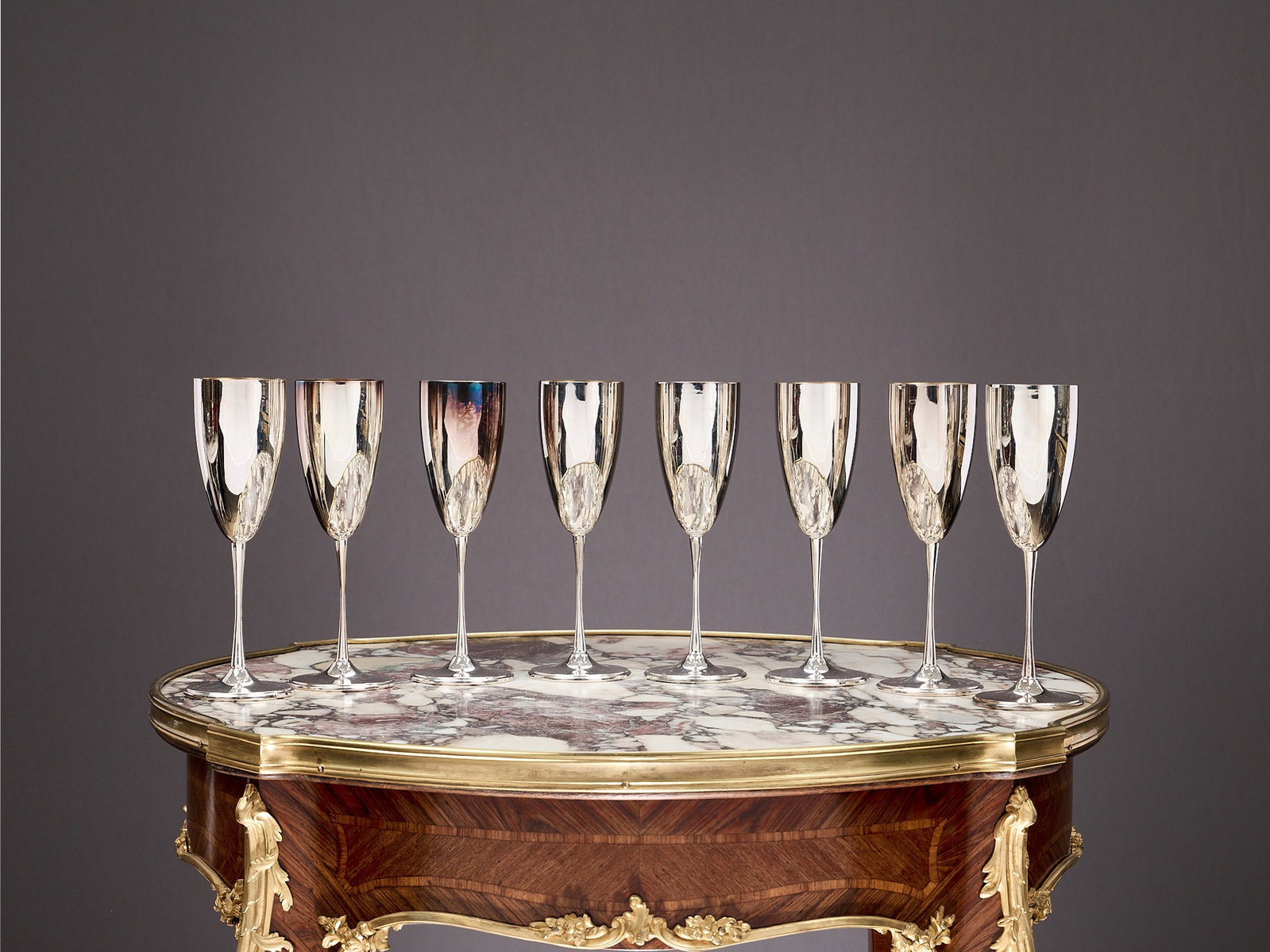 A SET OF EIGHT STERLING SILVER CHAMPAGNE FLUTES, ITALIAN (1 of 1)