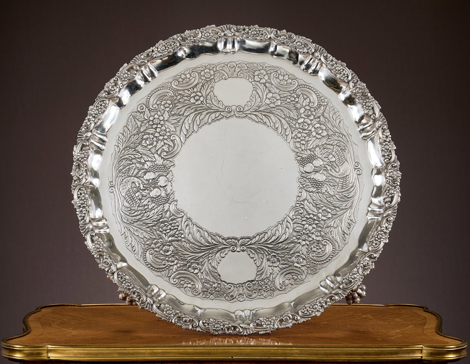 A FINE IRISH STERLING SILVER SALVER, DUBLIN, C 1829, JAMES LE BAS (1 of 8)