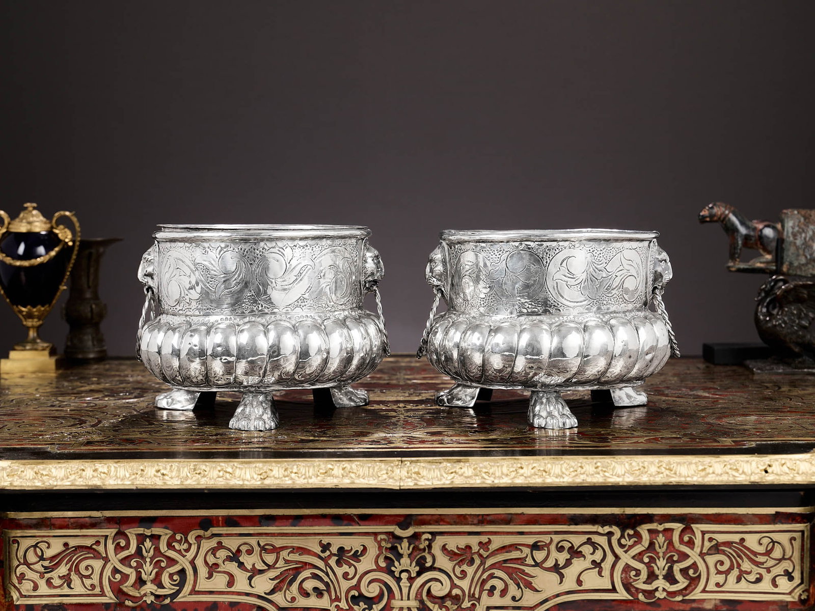 A PAIR OF 18TH / 19TH CENTURY WINE COOLERS (1 of 1)