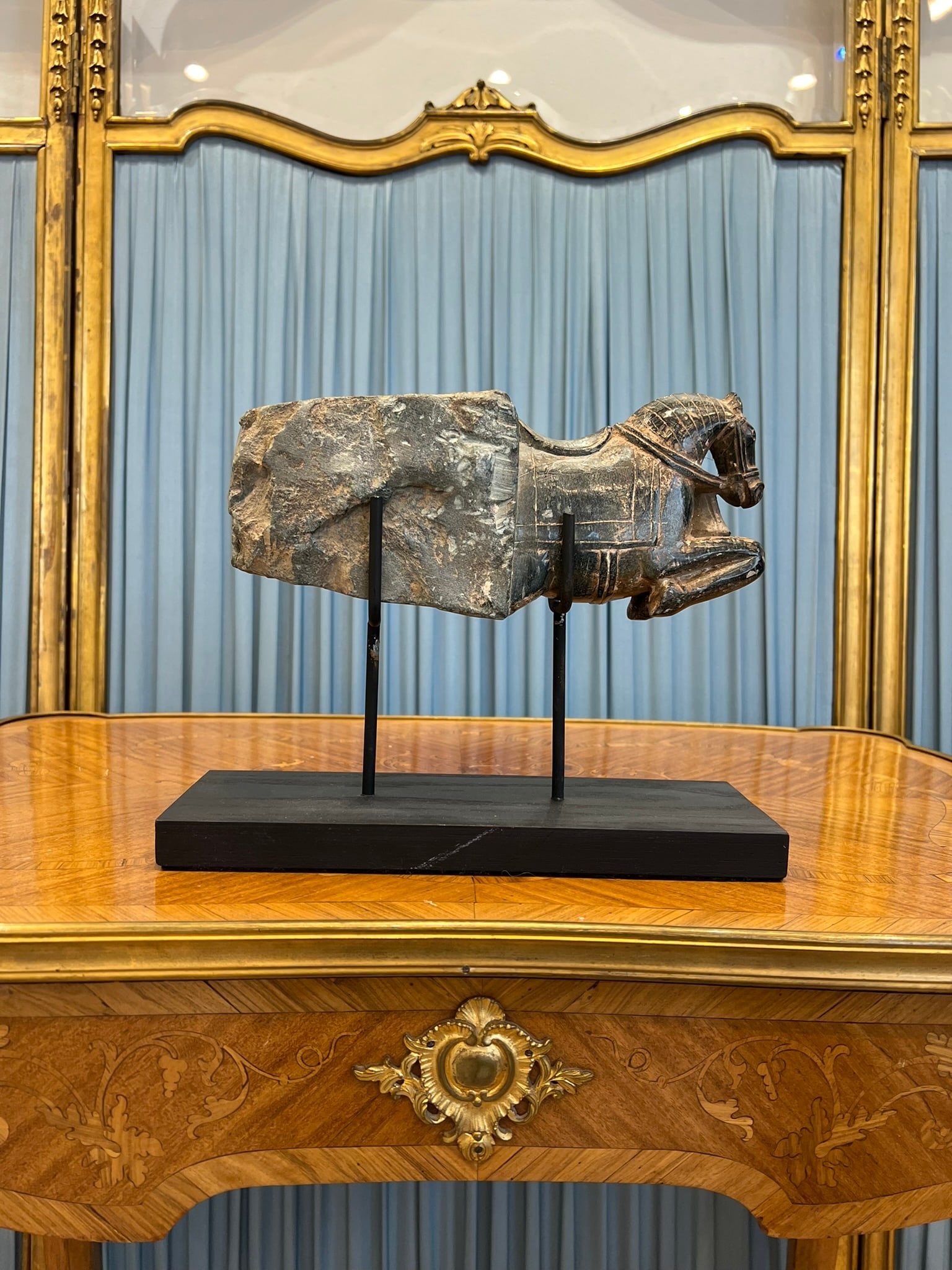 AN INDIAN 13TH CENTURY STYLE SCHIST CARVED HORSE CORBEL (1 of 7)