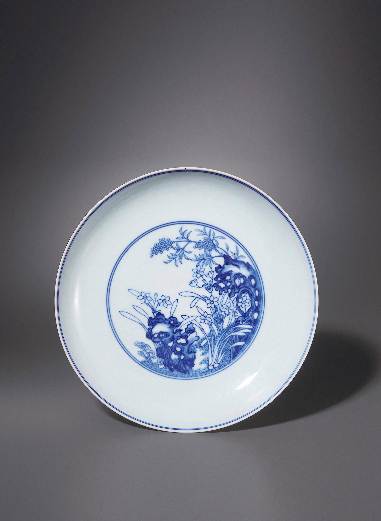 A BLUE AND WHITE 'NARCISSUS' DISH Mark and Period of Yongzheng, Qing Dynasty (1 of 2)