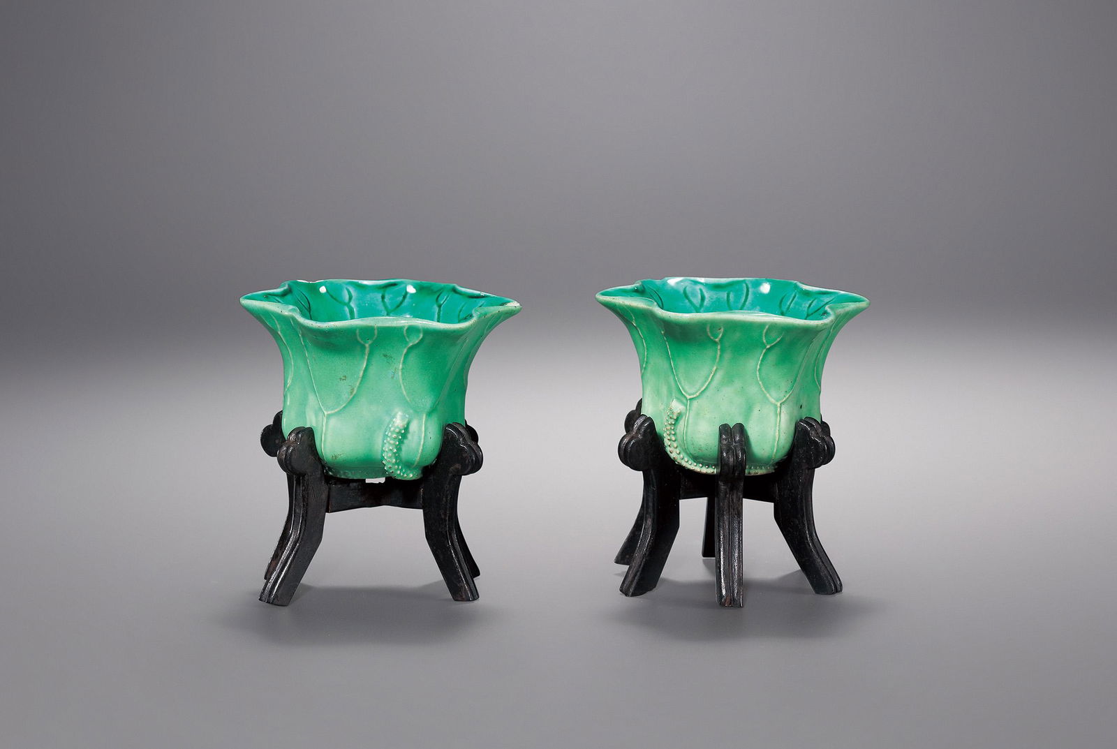 A PAIR OF GREEN-GLAZED LEAF-SHAPED CUPS Period of Qianlong, Qing Dynasty (1 of 1)