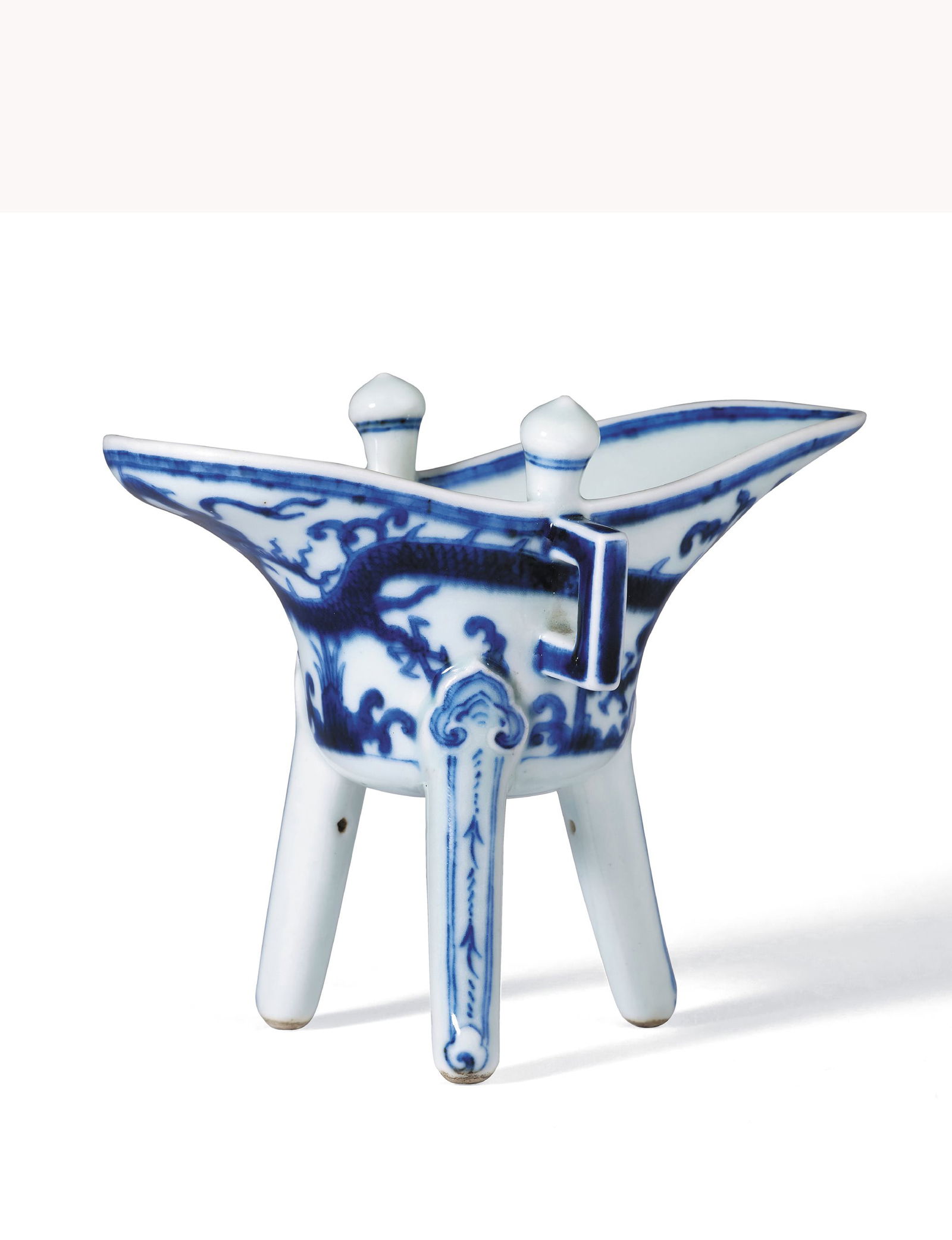 A Blue-and-white Jue-style Cup with Cloud and Dragon: Mark and Period of Yongzheng, Qing Dynasty