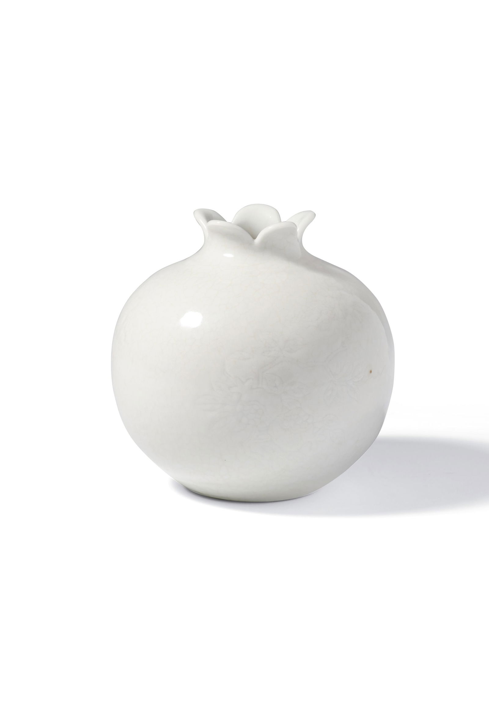 A WHITE-GLAZED POMEGRANATE VASE WITH 'THREE ABUNDANCES' (1 of 1)