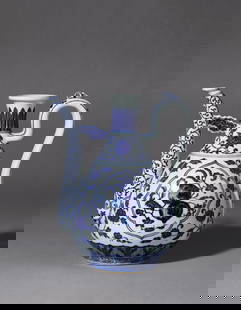 A Blue-and-white Ever with Interlaced Floral Scrolls: Mark and Period of Qianlong, Qing Dynasty