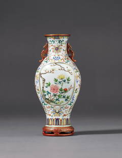 A Blue-and-white and Famille-rose Wall Vase: Mark and Period of Qianlong, Qing Dynasty