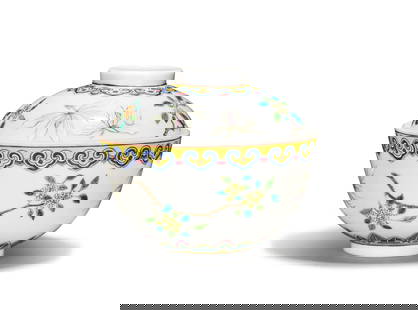 A Famille-rose 'Orchid and Osmanthus' Covered Teacup: Period of Daoguang, Qing Dynasty