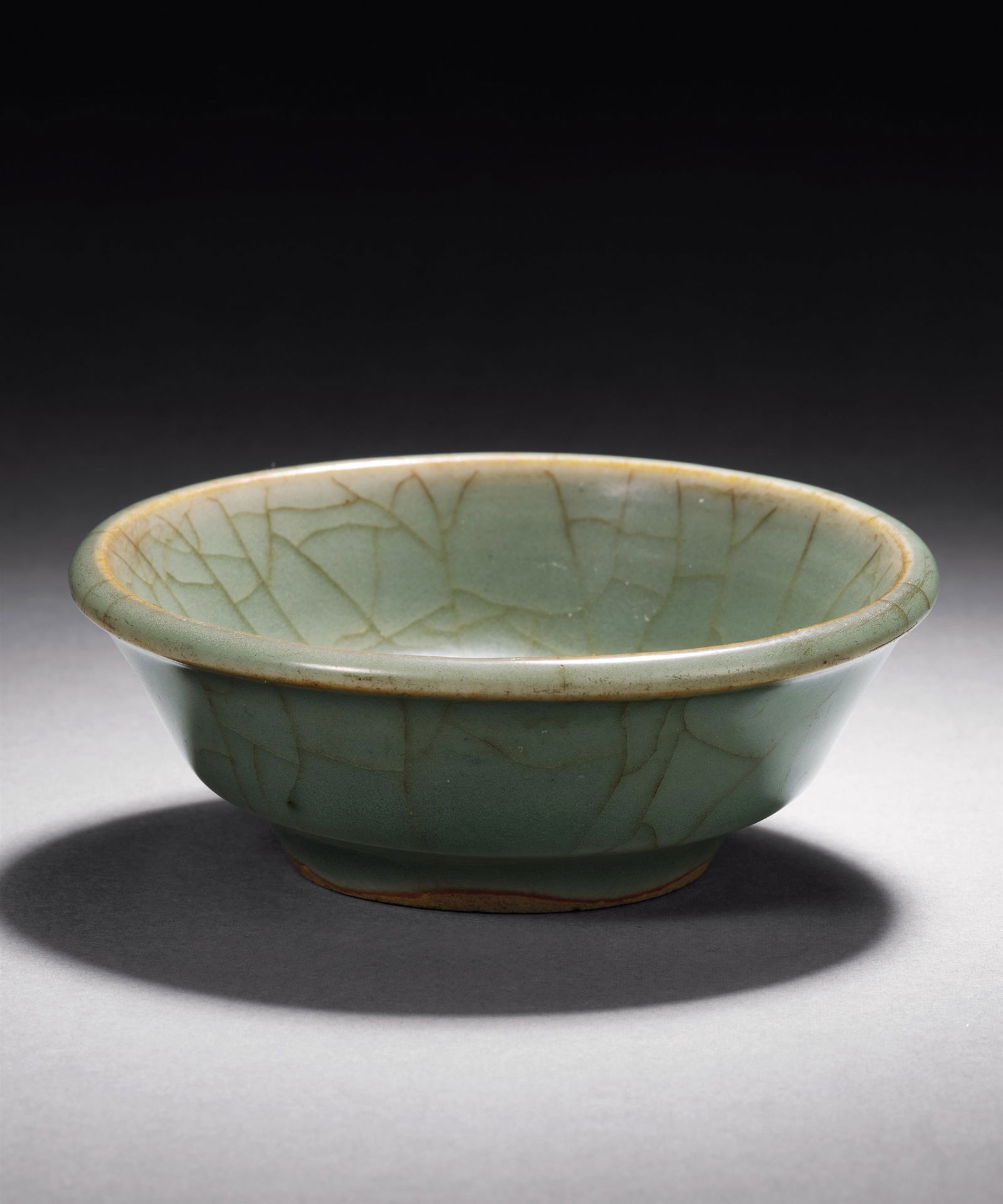 A Guan-type Longquan-kiln Celadon Washer (1 of 1)