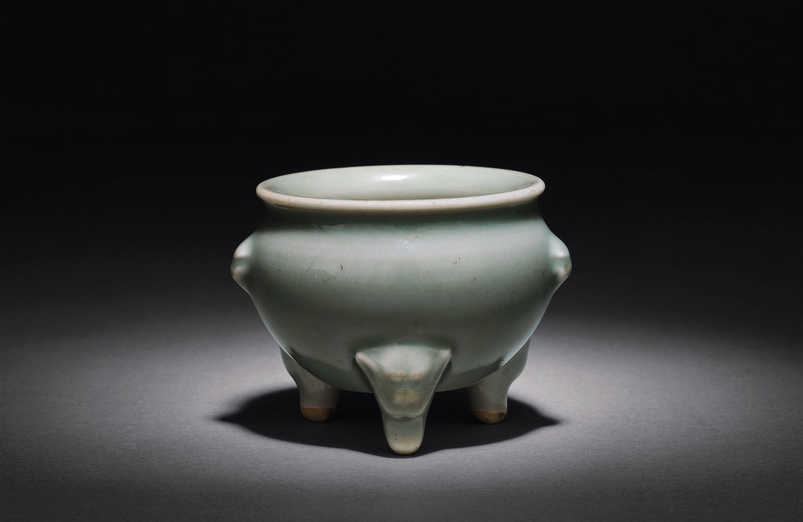 A Celadon Censer with Three Beast-head Feet (1 of 1)