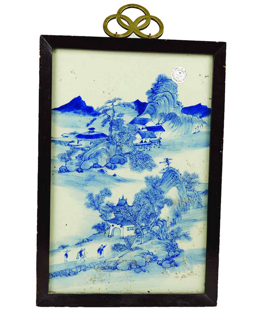 Blue and white porcelain version, 19th century 十九世紀 青花 (1 of 2)