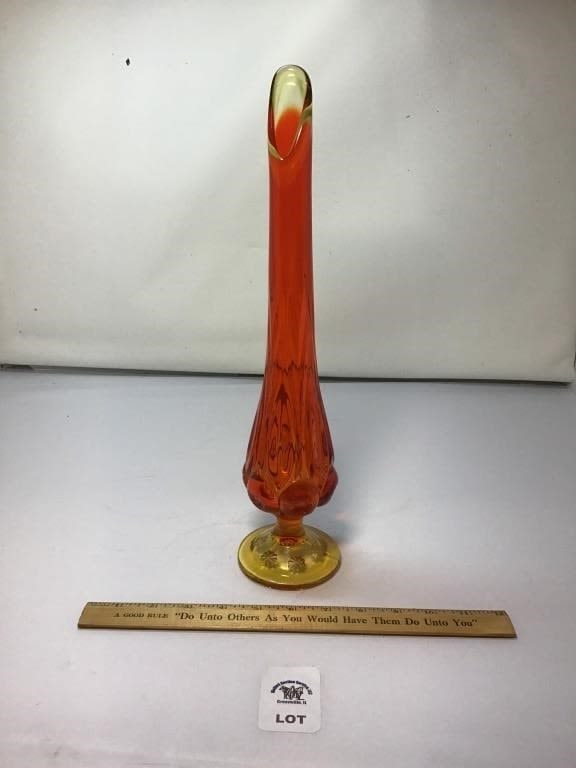 L E SMITH VINTAGE MOON & STARS AMBERINA ART DECO (1 of 1)