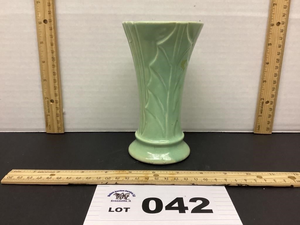 GREEN POTTERY VASE NO MARKINGS (1 of 3)
