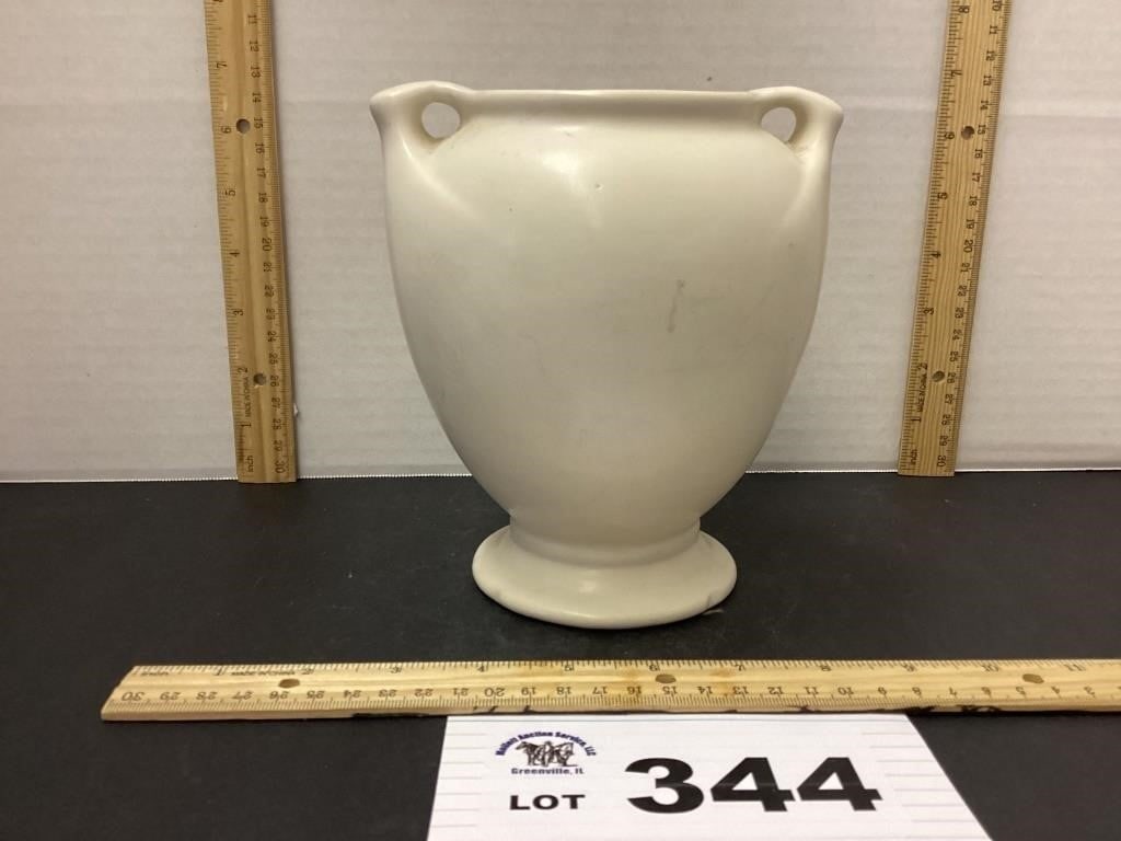 WHITE POTTERY PLANTER NO MARKINGS: WHITE POTTERY PLANTER NO MARKINGS