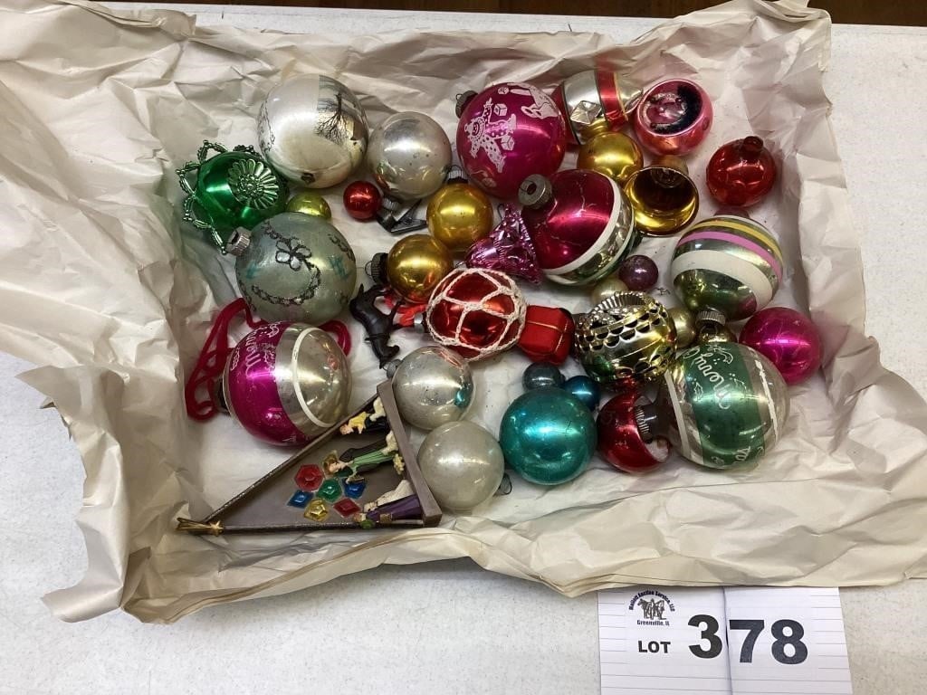 VINTAGE CHRISTMAS ORNAMENTS: VINTAGE CHRISTMAS ORNAMENTS
