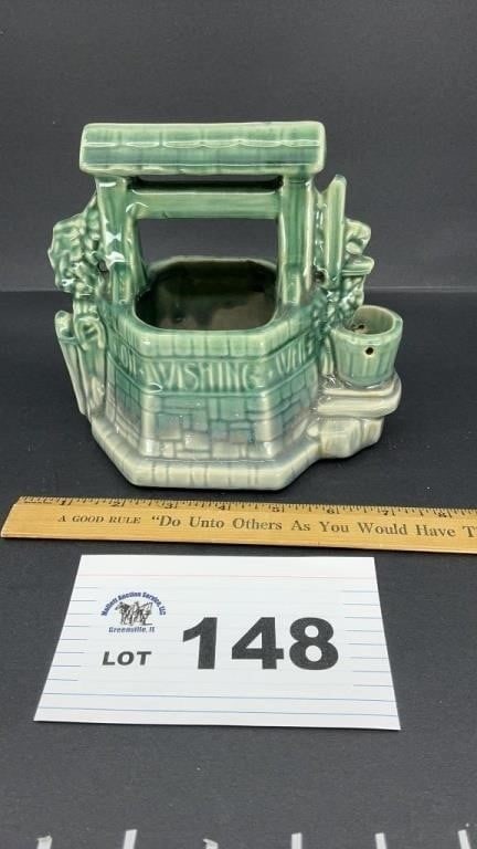 McCOY WISHING WELL PLANTER ( rare color) 6 inches: McCOY WISHING WELL PLANTER ( rare color) 6 inches