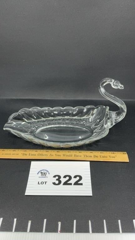 DUNCAN MILLER GLASS SWAN: DUNCAN MILLER GLASS SWAN