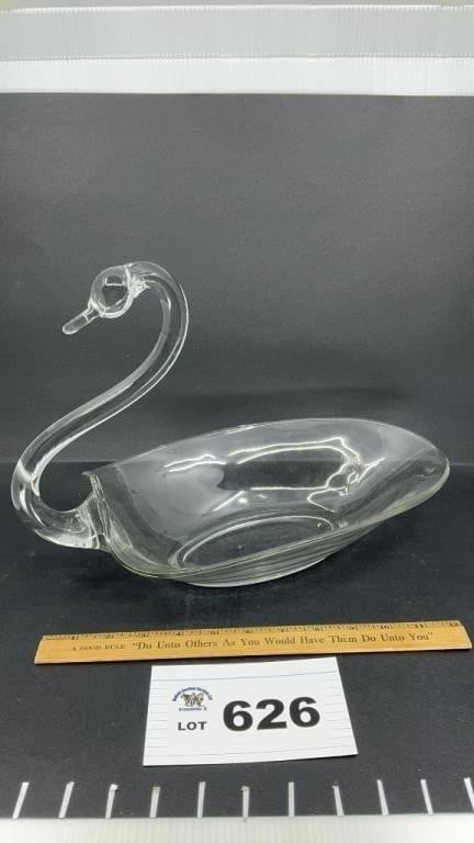 DUNCAN MILLER PALL-MALL LARGE SWAN 10 INCHES TALL: DUNCAN MILLER PALL-MALL LARGE SWAN 10 INCHES TALL