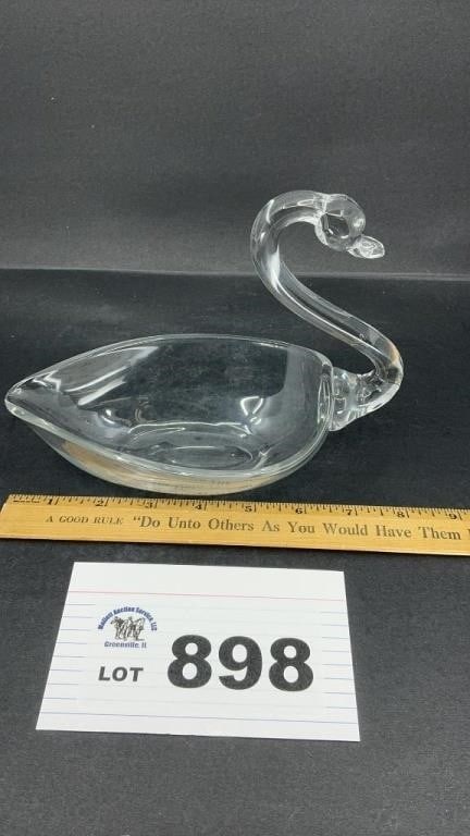 DUNCAN MILLER 6 inch GLASS SWAN: DUNCAN MILLER 6 inch GLASS SWAN