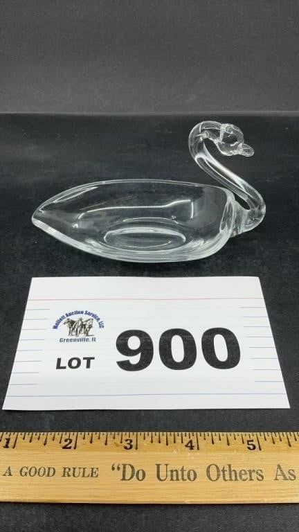 DUNCAN MILLER 3 inch GLASS SWAN: DUNCAN MILLER 3 inch GLASS SWAN
