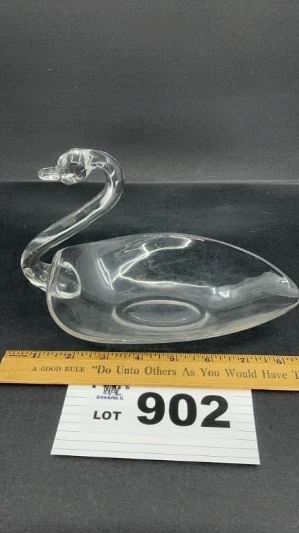 DUNCAN MILLER 5 inch GLASS SWAN (1 of 1)