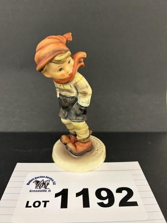 MJ HUMMEL GOEBEL FIGURINE - MARCH WINDS - 43 (1 of 2)