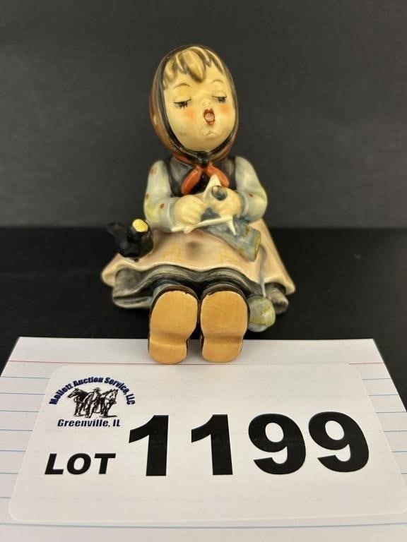 MJ HUMMEL GOEBEL FIGURINE - HAPPY PAST TIMES: MJ HUMMEL GOEBEL FIGURINE - HAPPY PAST TIMES