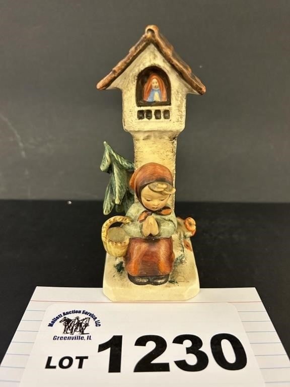 MJ HUMMEL GOEBEL FIGURINE - WORSHIP - 84 (1 of 3)