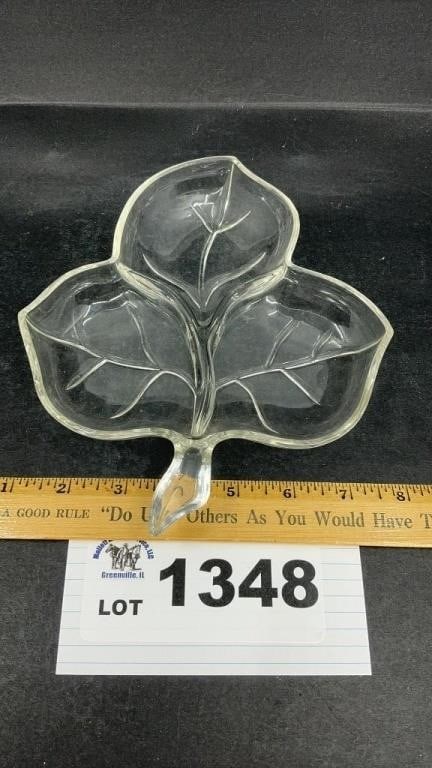 HAZEL ATLAS LEAF DIVIDED CANDY DISH (1 of 1)