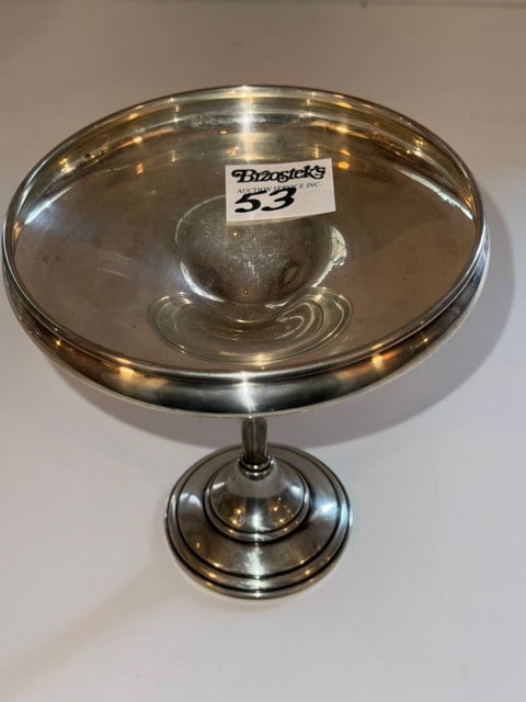 REPOSSE STERLING WATER PITCHER, 19.93 Troy Oz., Sgn. A.E. Warner: REPOSSE STERLING WATER PITCHER, 19.93 Troy Oz.., Sgn. A.E. Warner