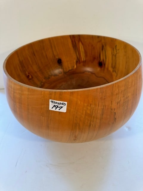 SGN. CHRISTOPHER ALLEN NORFOLK PINE CALABASH BOWL, 16.5" DIA. X 10"H X 1/4" THICK TOP SIDE: HAWAII