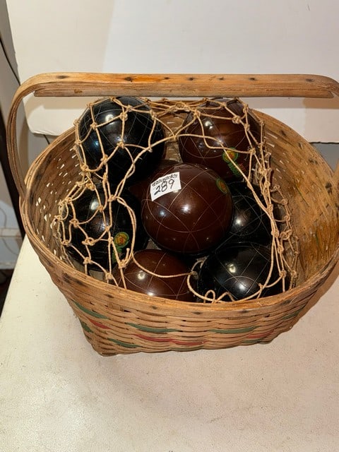OFFICAL BOCCE BALL SET IN BASKET- 8 BALLS (1 of 2)