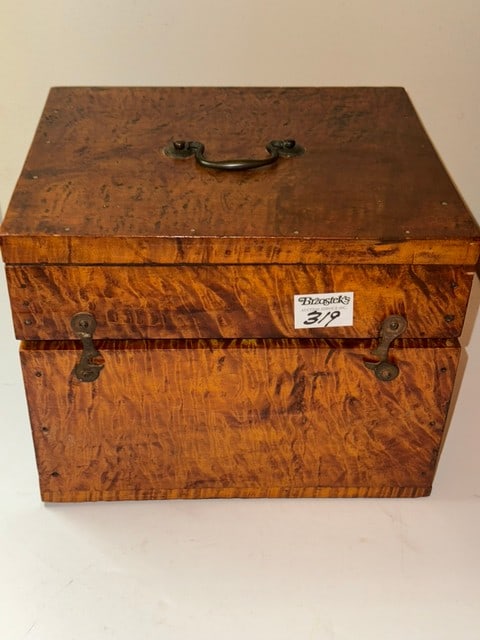 ANTIQUE TIGER MAPLE COVERED BOX (1 of 4)