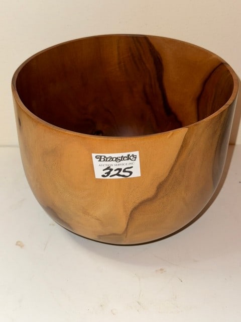 SGN. ZACK KIM PANA PUA HAWAII MILO CALABASH BOWL: 3/8" WALL THICKNESS, 8.25" DIAM., 7.5"H