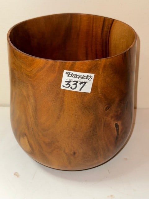 SGN. ED KIM PANA PUA HAWAII MILO UMEKE CALABASH BOWL, 7" DIA. X 8.5"H: 1/4" THICKNESS
