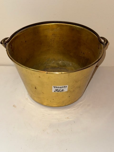 SGN. & DATED 1868 SPUN BRASS KETTLE W/HANDLE, 9.75" DIA. X 6"H: SGN. & DATED 1868 SPUN BRASS KETTLE W/HANDLE, 9.75" DIA. X 6"H