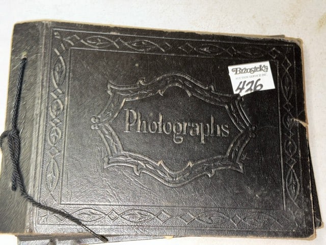 BOX OF ASSORTED POSTCARDS (1 of 12)