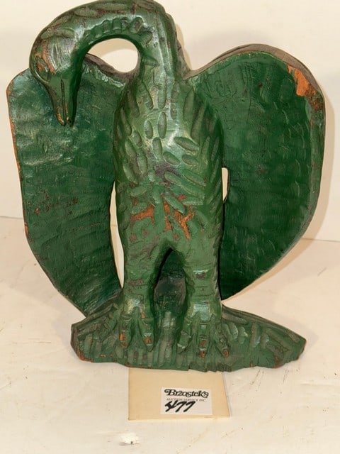 SHIMMEL STYLE CARVED WOODEN STANDING GREEN EAGLE, 8"W X 11"H: SHIMMEL STYLE CARVED WOODEN STANDING GREEN EAGLE