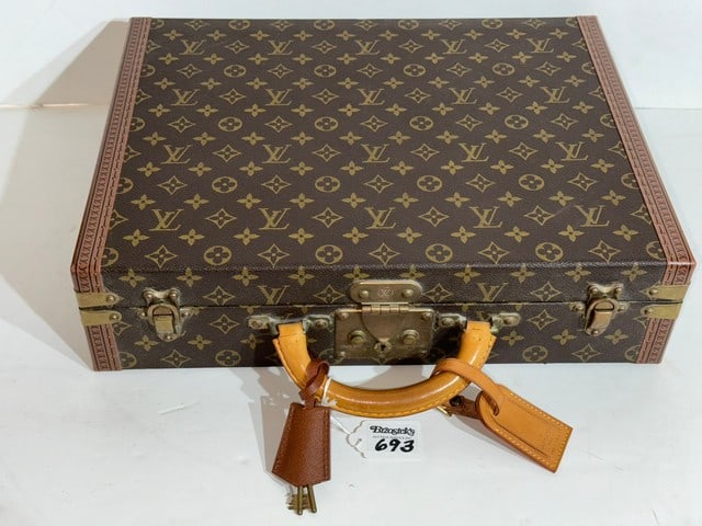 AUTHENTIC LOUIS VUITTON PRESIDENT BRIEFCASE, 2 KEYS & HAND TAG, SERIAL NO. 1009170 (1 of 7)