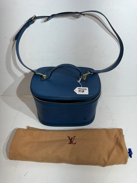 AUTHENTIC LOUIS VUITTON "NICE" SOFT SIDED M47280 W/MIRROR, CARRYING STRAP (1 of 5)