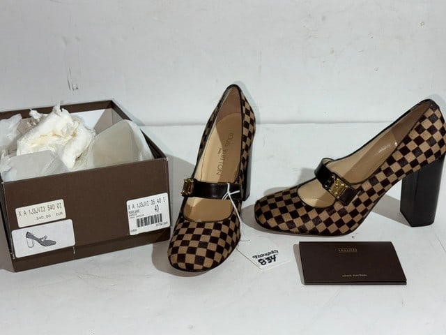 LOUIS VUITTON BEIGE BROWN CHECKERED PONY HAIR BOLD BUCKLE MARY JANE PUMPS, SIZE 40 (1 of 3)
