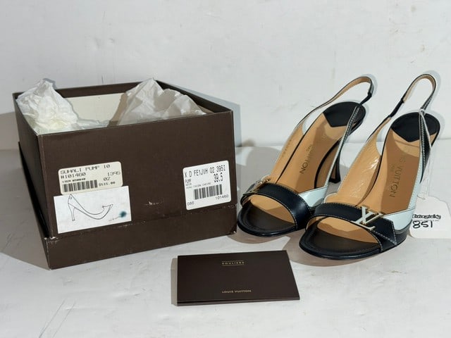 LOUIS VUITTON BLACK & WHITE LEATHER SLINGBACK, 4" HEEL, SIZE 39.5 (1 of 7)