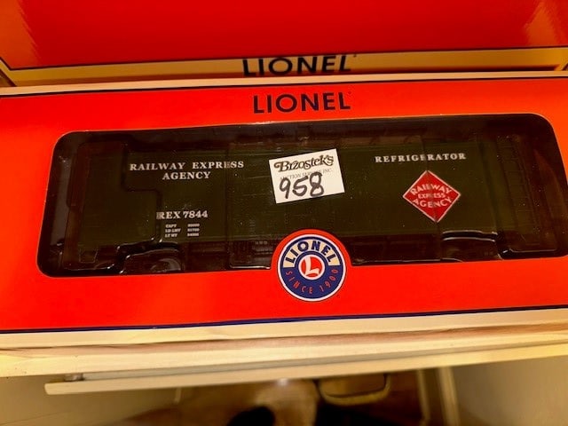 LIONEL REA SENSOR CAR REEFER #7844 CAR, 6-83519 IN BOX: LIONEL REA SENSOR CAR REEFER #7844 CAR, 6-83519 IN BOX