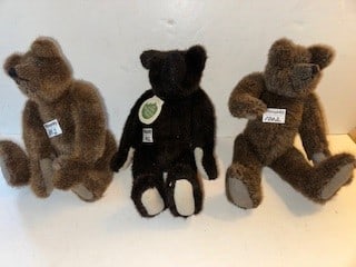 THREE GREEN MOUNTAIN BEARS, MARY MEYER'S OLD FASHION JOINTED BEARS (1 of 5)