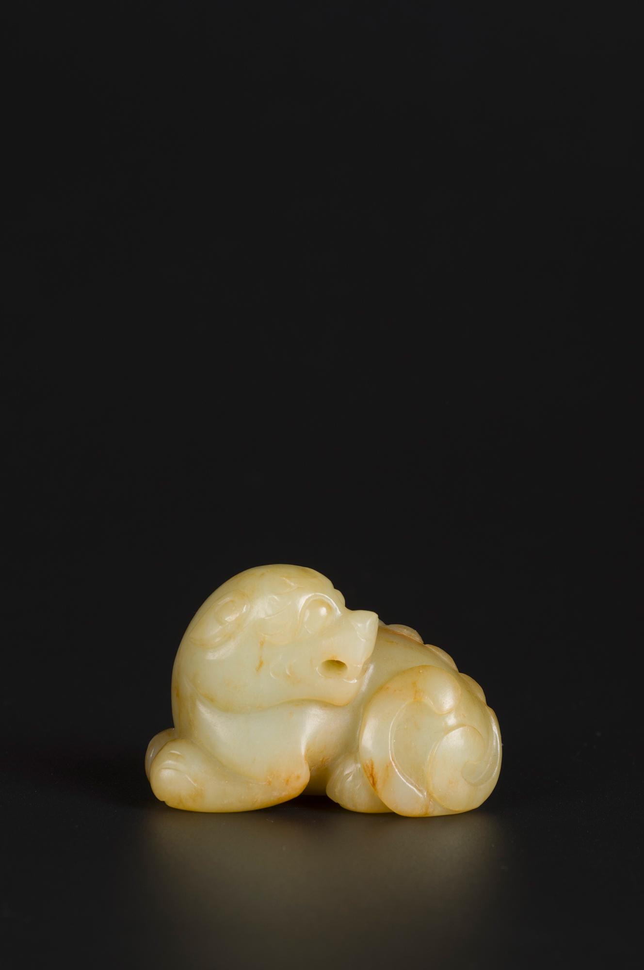 A jade beast ornament (1 of 9)