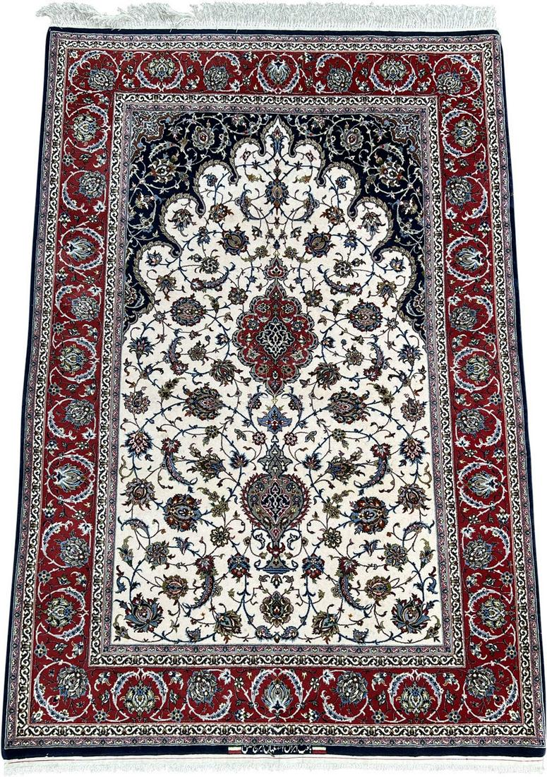 Isfahan Persian carpet. Cork wool with silk on silk. (1 of 19)