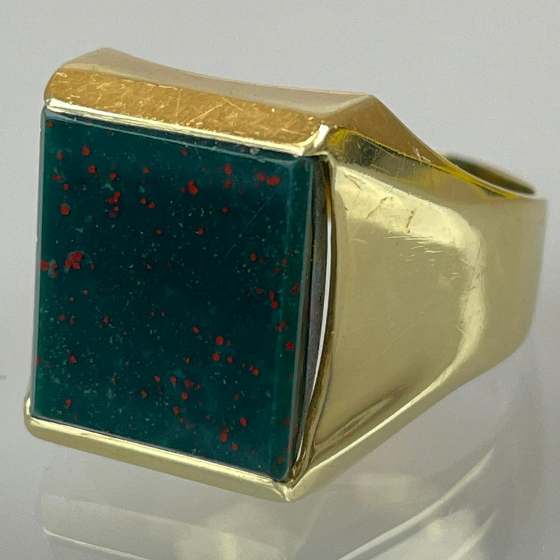 Men's ring 585 yellow gold with a heliotrope plate. (1 of 10)